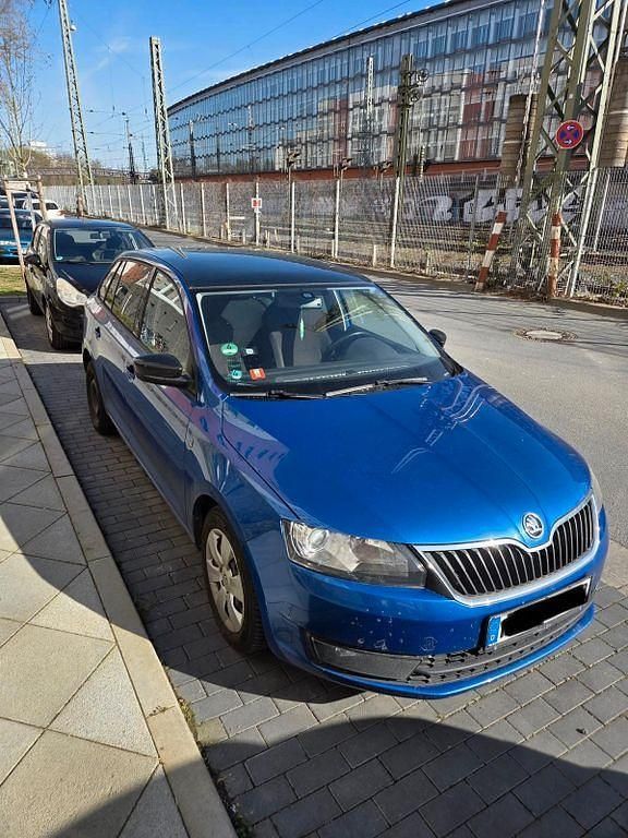Gebraucht Skoda Rapid Active 90 PS (66 kW) 2014 Blau Kleinwagen