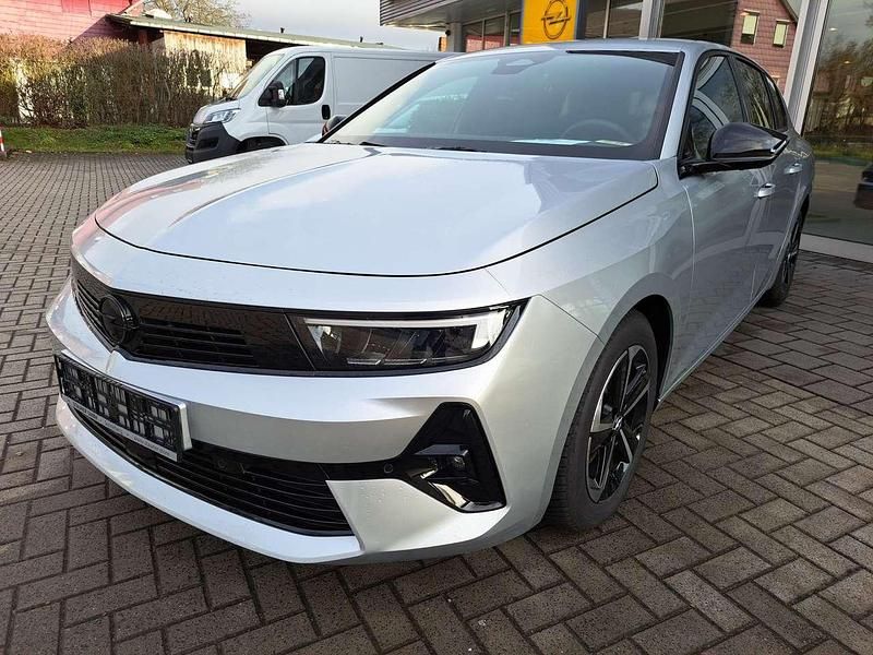 Gebraucht Opel Astra 131 PS (96 kW) 2024 Kristallsilber Kombi