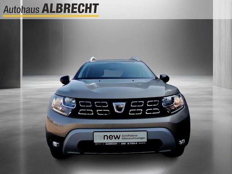Gebraucht Dacia Duster Celebration 150 PS (110 kW) 2020 Braun SUV
