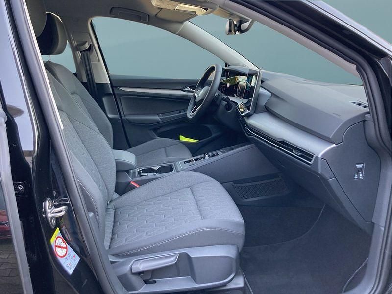 Gebraucht VW Golf VIII 116 PS (85 kW) 2024 Schwarz Kleinwagen
