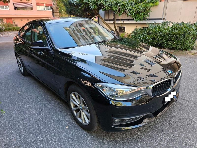Gebraucht BMW 320 Gran Turismo 184 PS (135 kW) 2013 Schwarz Limousine
