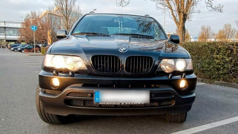 Schwarz Gebraucht 2002 BMW X5 Sport Line SUV | 5.500 € (Etwas zu teuer) - Bild 1/4