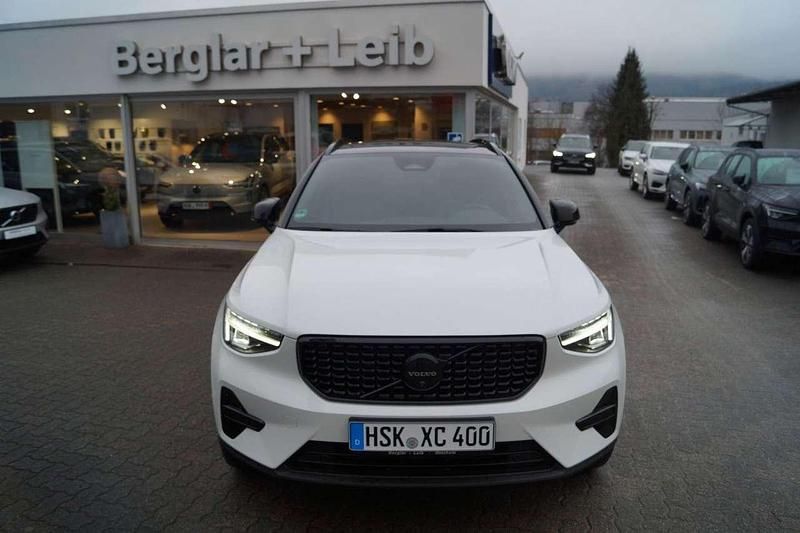 Gebraucht Volvo XC40 Plus 197 PS (144 kW) 2025 Weiß SUV