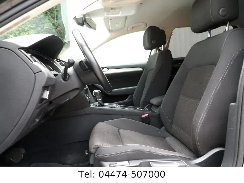 Gebraucht VW Passat Comfortline 150 PS (110 kW) 2018 Grau Kombi
