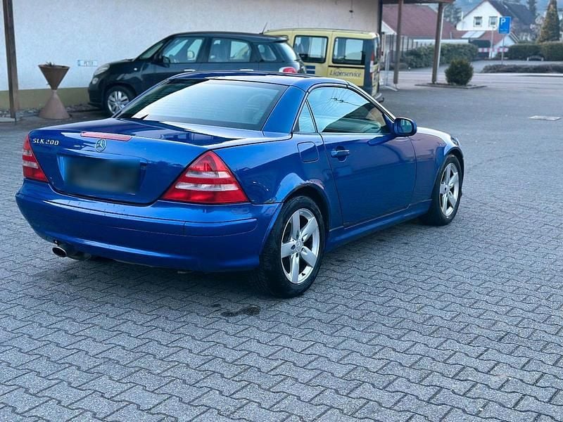 Gebraucht Mercedes SLK200 163 PS (119 kW) 2000 Blau Cabrio