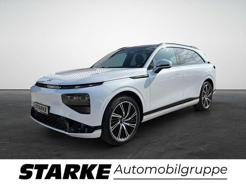 Arctic white Neu 2025 XPENG G9 AWD Performance SUV | 71.930 € (Fairer Preis) - Bild 1/4