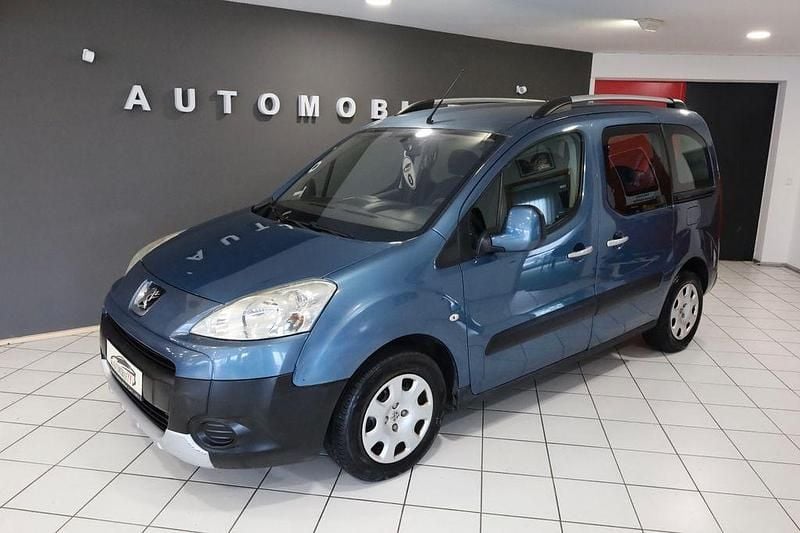 Gebraucht Peugeot Partner Tepee Tendance 109 PS (80 kW) 2008 Blau Van / Kleinbus