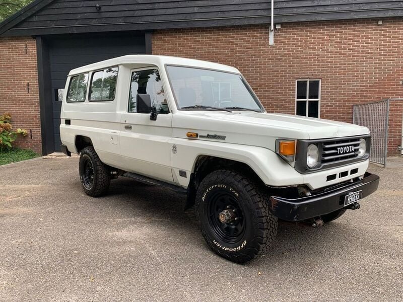 Weiß Gebraucht 1993 Toyota Land Cruiser SUV | 21.500 € - Bild 1/4