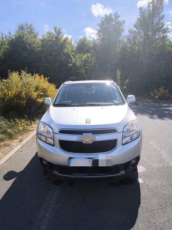 Silber Gebraucht 2013 Chevrolet Orlando Kombi | 7.900 € (Fairer Preis) - Bild 1/4