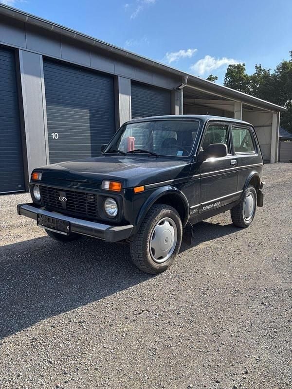 Gebraucht 2015 Lada niva SUV | 4.900 € (Guter Preis) - Bild 1/4
