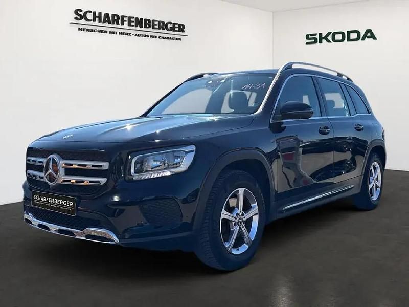 Nachtschwarz unilack Gebraucht 2022 Mercedes GLB200 SUV | 31.444 € (Fairer Preis) - Bild 1/4