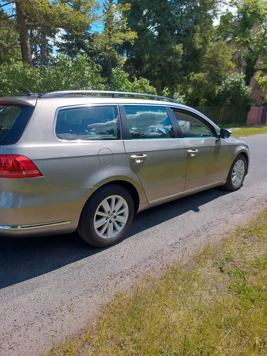 Gebraucht VW Passat 140 PS (102 kW) 2012 Braun Kombi