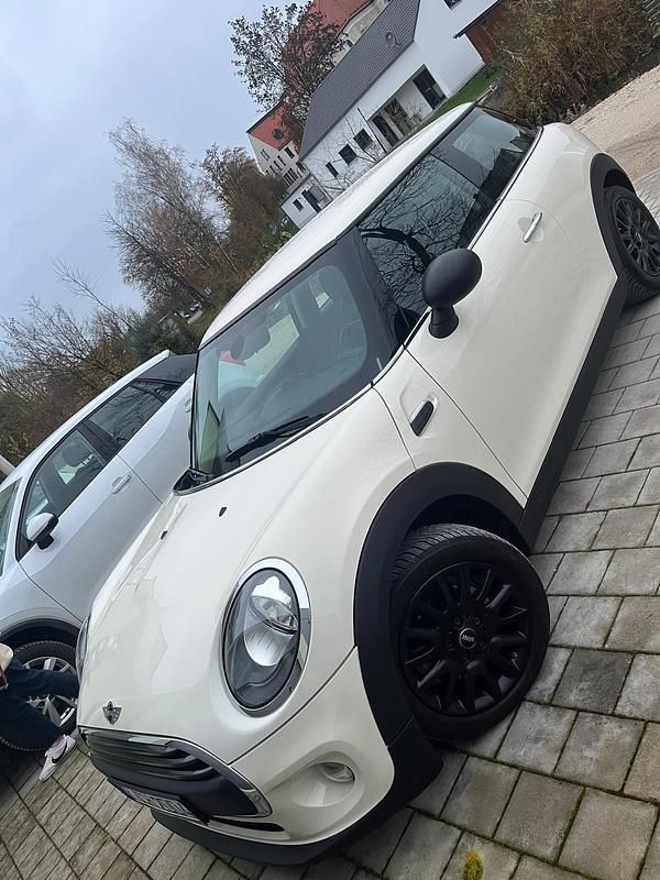Weiß Gebraucht 2016 Mini One D Kleinwagen | 7.700 € (Fairer Preis) - Bild 1/4
