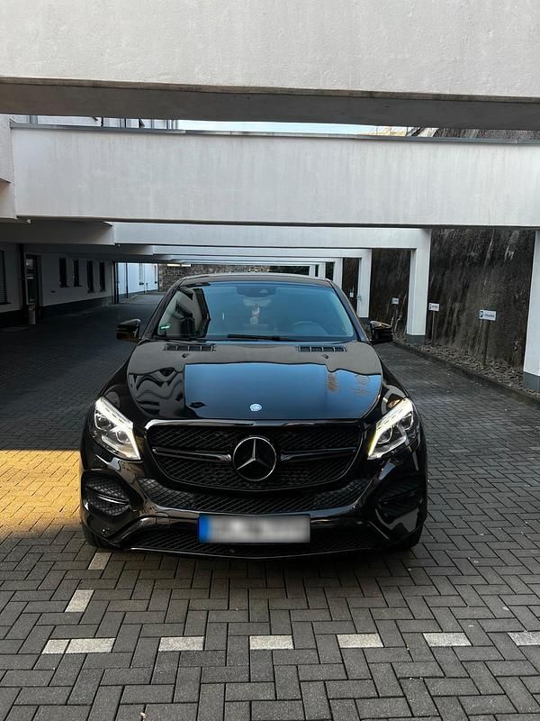 Gebraucht Mercedes GLE350 258 PS (189 kW) 2017 Schwarz Coupé
