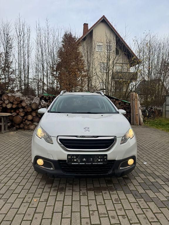 Gebraucht Peugeot 2008 120 PS (88 kW) 2014 Weiß SUV