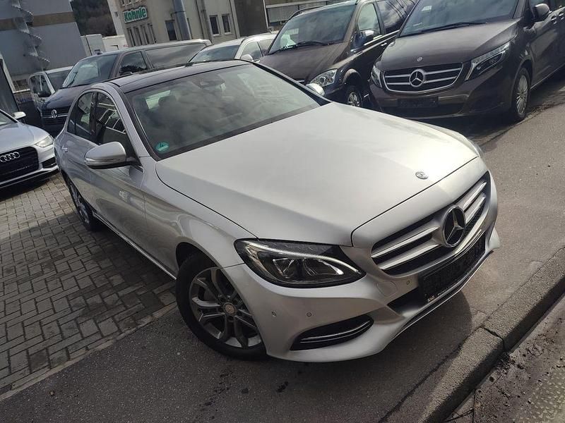 Gebraucht Mercedes C250 204 PS (150 kW) 2014 Silber Limousine