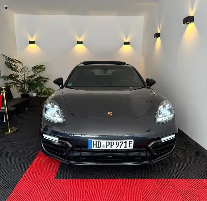 Gebraucht Porsche Panamera 4 E-Hybrid Platinum Edition 330 PS (242 kW) 2022 Vulkangraumetallic Kleinwagen