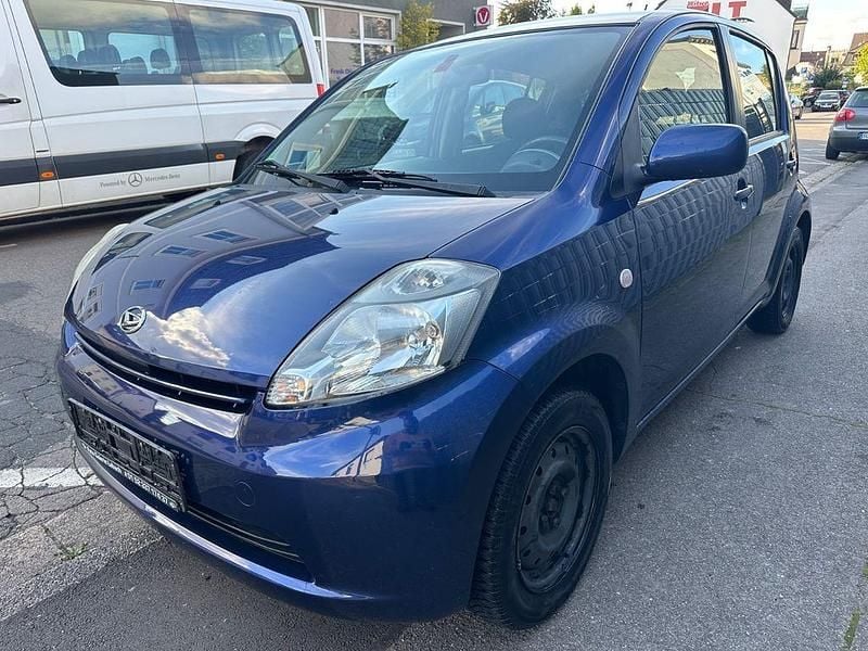 Blau Gebraucht 2007 Daihatsu Sirion Kleinwagen | 2.499 € (Fairer Preis) - Bild 1/4