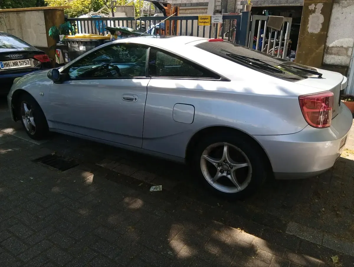 Gebraucht Toyota Celica 105 PS (77 kW) 2003 Silber Coupé