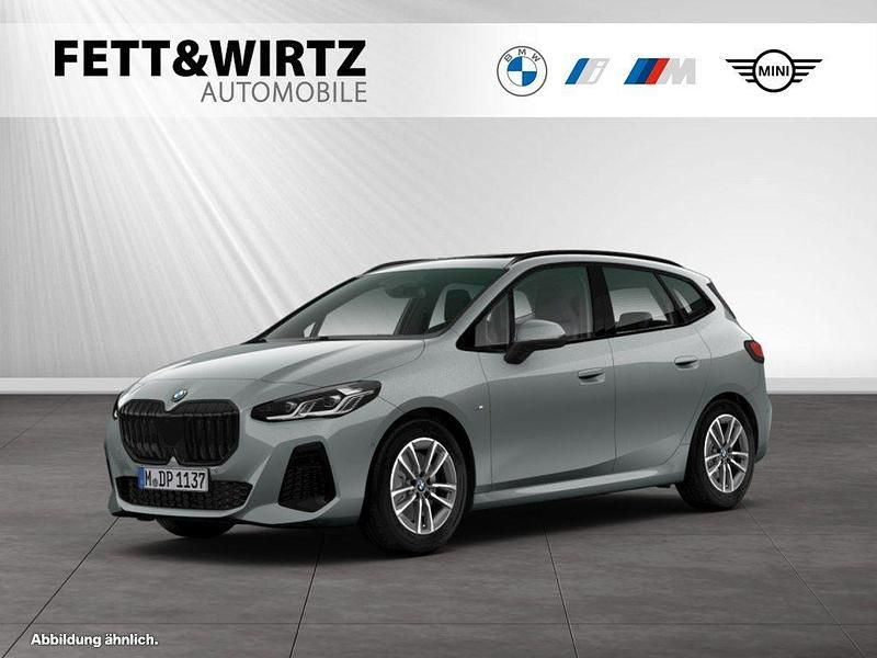 Skyscraper grau metallic Gebraucht 2023 BMW 223 Active Tourer M Sport Van / Kleinbus | 35.690 € (Fairer Preis) - Bild 1/3