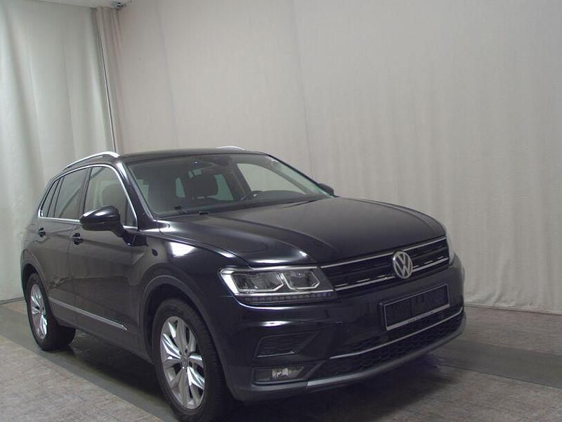 Gebraucht VW Tiguan Highline 150 PS (110 kW) 2019 Schwarz SUV