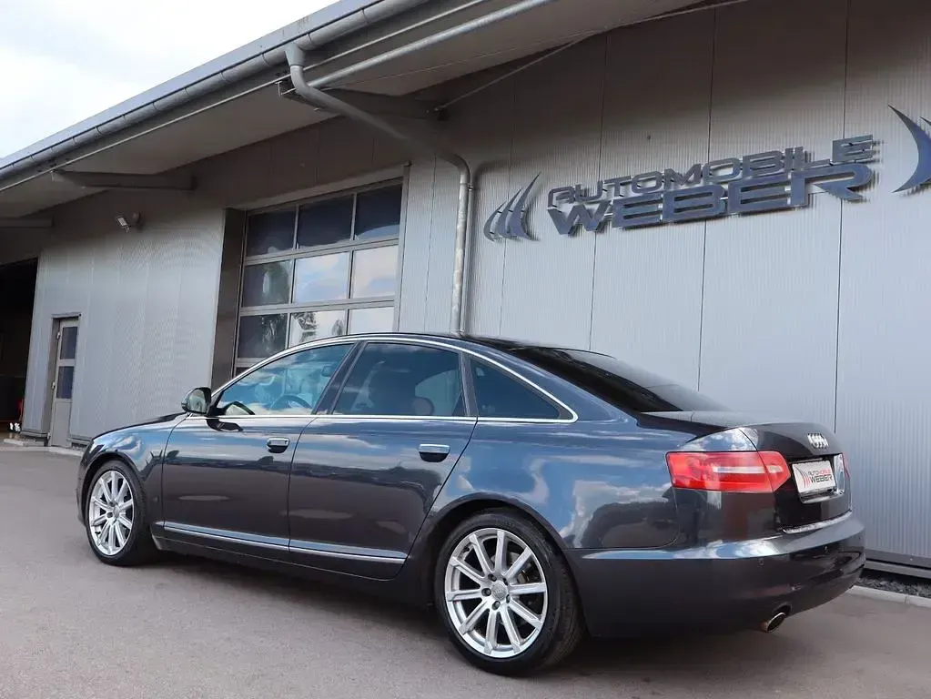 Gebraucht Audi A6 Comfort 220 PS (161 kW) 2010 Austerngrau Limousine