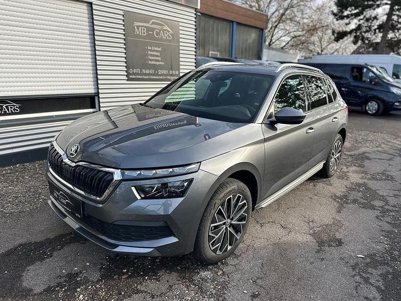 Grau Gebraucht 2022 Skoda Kamiq Style SUV | 17.990 € (Fairer Preis) - Bild 1/4