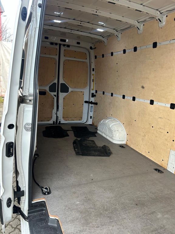 Weiß Gebraucht 2021 VW Crafter Van | 22.400 € (Superpreis) - Bild 1/4