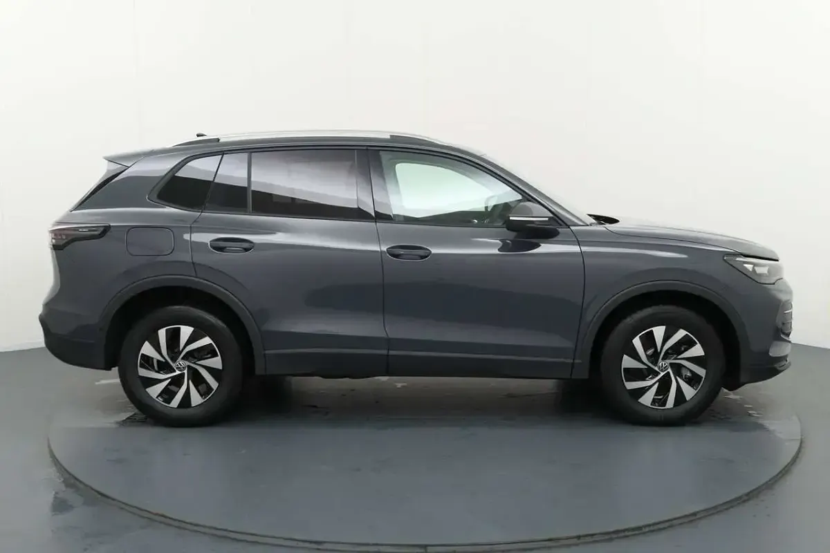 Nowe VW Tiguan Edition 150 KM (110 kW) 2026 Szary SUV