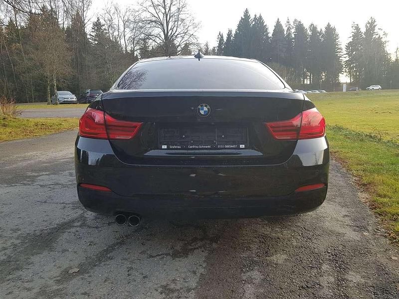 Gebraucht BMW 420 Sport Line 190 PS (139 kW) 2019 Black sapphire metallic Coupé