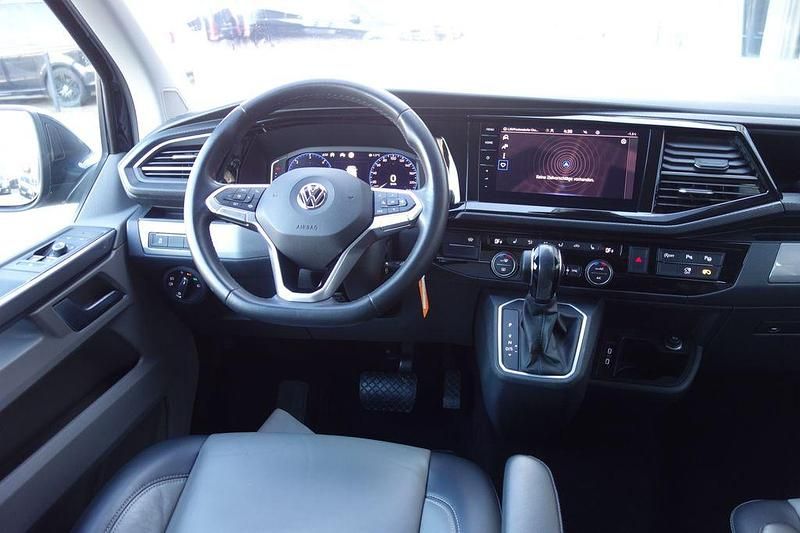 Gebraucht VW Caravelle Highline 199 PS (146 kW) 2020 Schwarz Van / Kleinbus