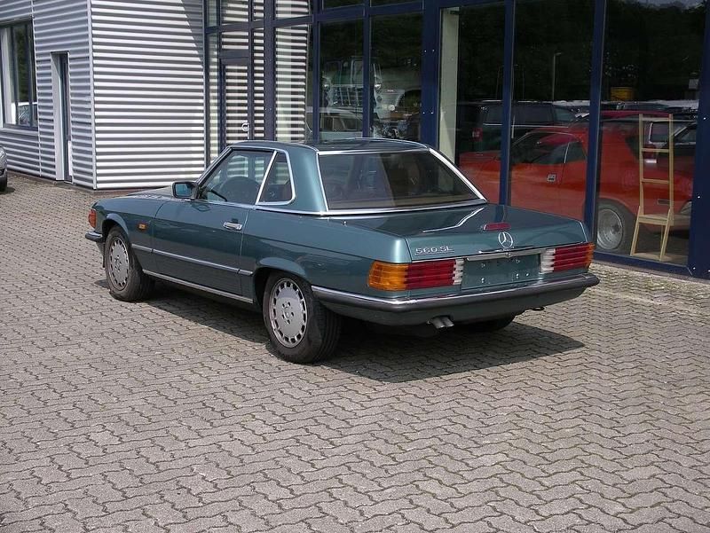 Gebraucht Mercedes 560 231 PS (169 kW) 1988 Blau Cabrio