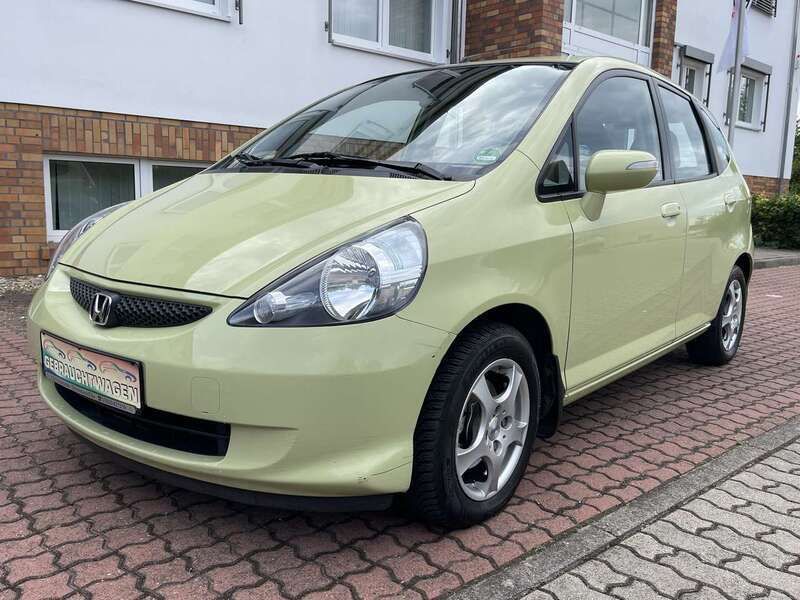 Grün Gebraucht 2006 Honda Jazz LS Kleinwagen | 5.799 € (Etwas zu teuer) - Bild 1/4