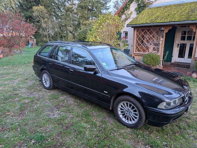 Gebraucht BMW 530 231 PS (169 kW) 2002 Schwarz Kombi