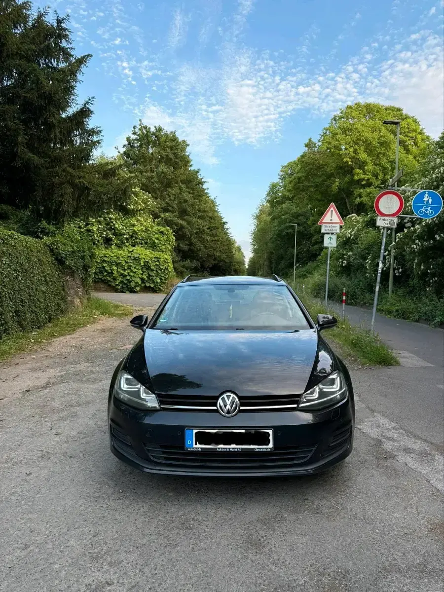 Gebraucht VW Golf VII 110 PS (80 kW) 2016 Schwarz Kombi