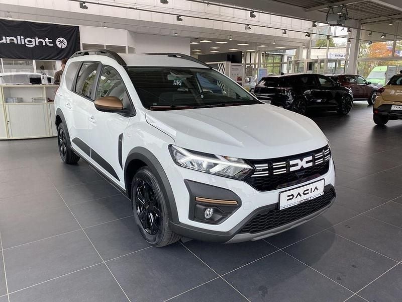 Neu Dacia Jogger Extreme 110 PS (80 kW) 2025 Arktisweiß Van / Kleinbus