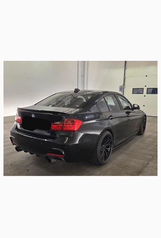 Schwarz Gebraucht 2012 BMW 320 Sport Line Limousine | 5.500 € (Superpreis) - Bild 1/3