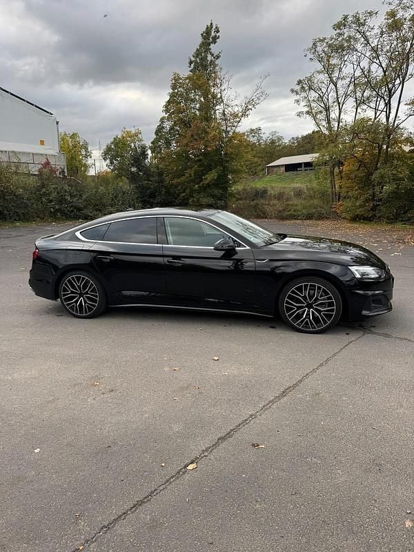 Gebraucht Audi A5 Sportback Ambiente 163 PS (119 kW) 2021 Schwarz Kleinwagen