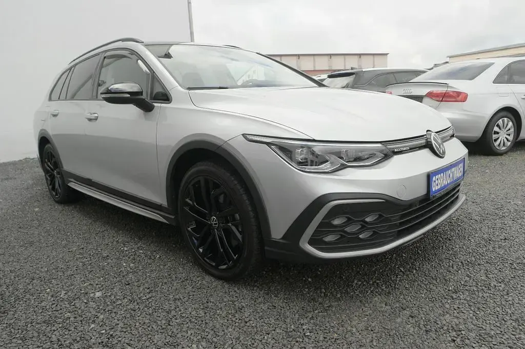 Gebraucht VW Golf Alltrack 200 PS (147 kW) 2023 Silber Kombi