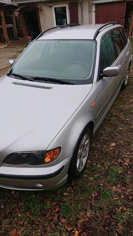 Gebraucht BMW 320 170 PS (125 kW) 2004 Silber Kombi