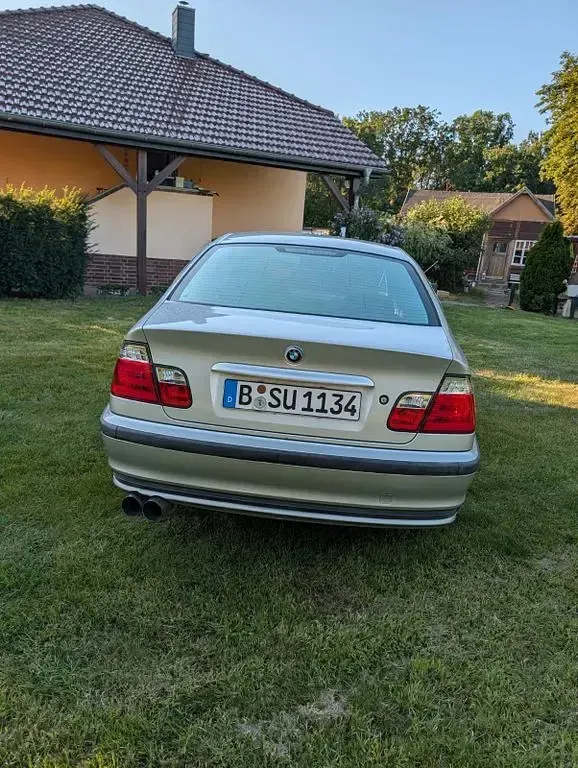 Gebraucht BMW 323 Performance 170 PS (125 kW) 1999 Silber Limousine