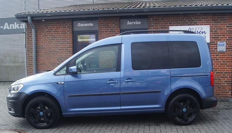 Gebraucht VW Caddy 102 PS (75 kW) 2017 Blau Van / Kleinbus