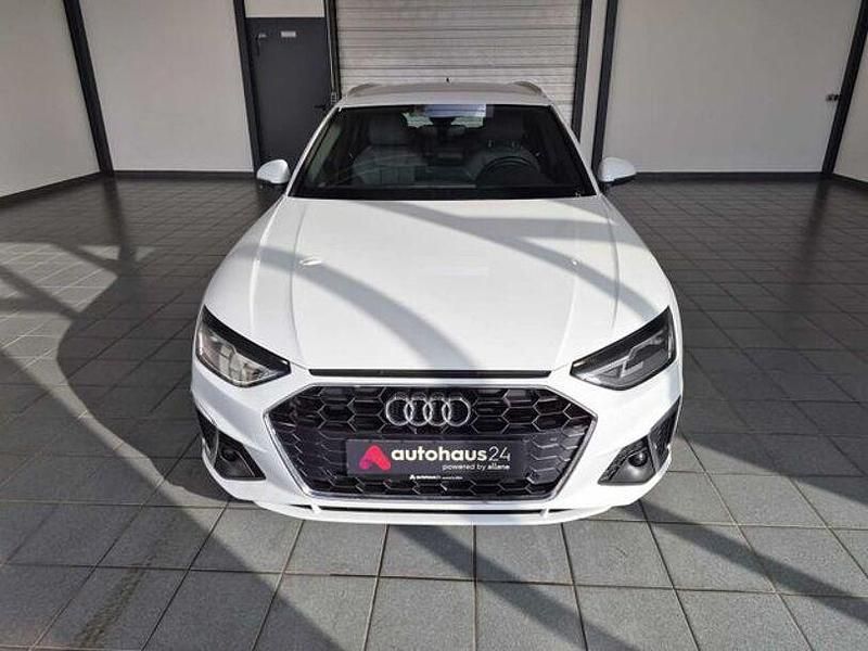 Gebraucht Audi A4 S-Line 163 PS (119 kW) 2022 Weiß Kombi