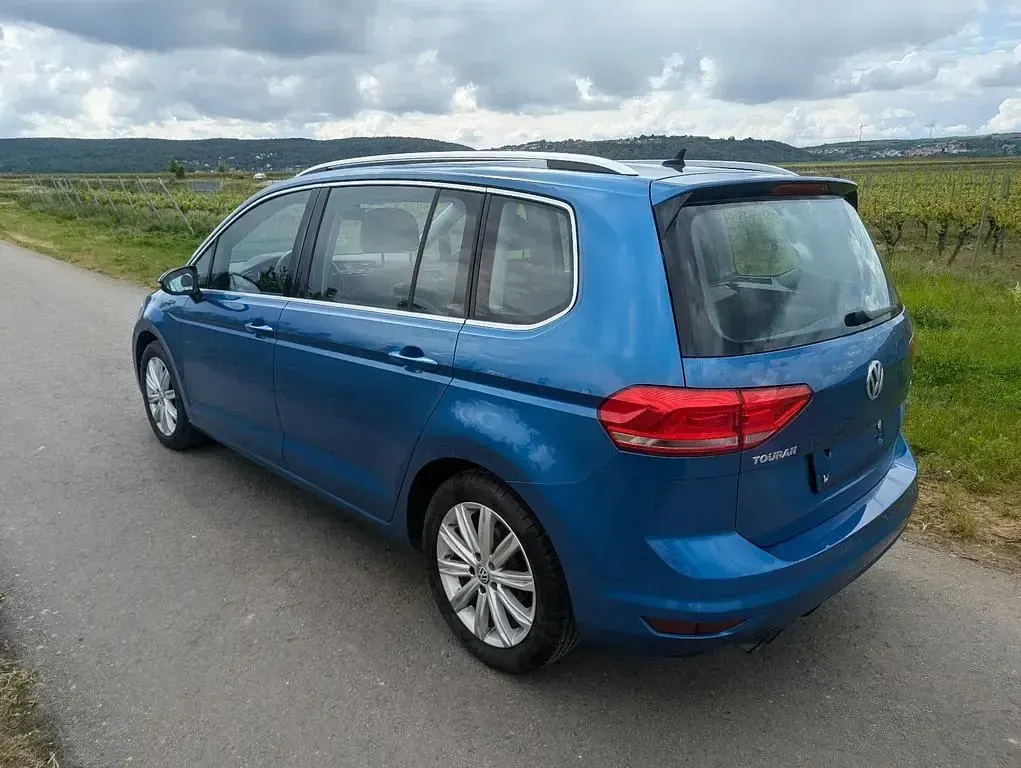 Gebraucht VW Touran Highline 150 PS (110 kW) 2016 Blau Van / Kleinbus