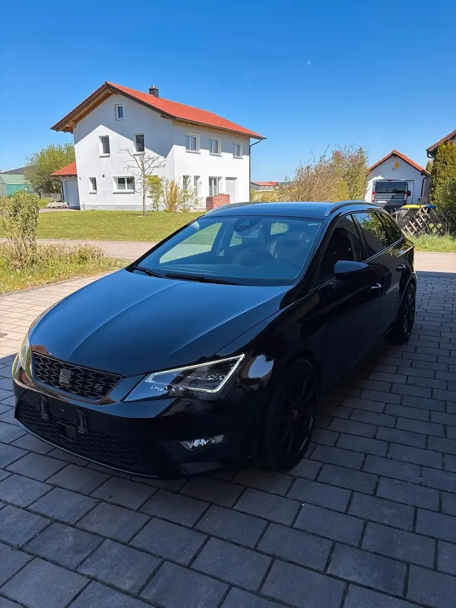 Usata Seat Leon FR 150 CV (110 kW) 2014 Nero Station wagon