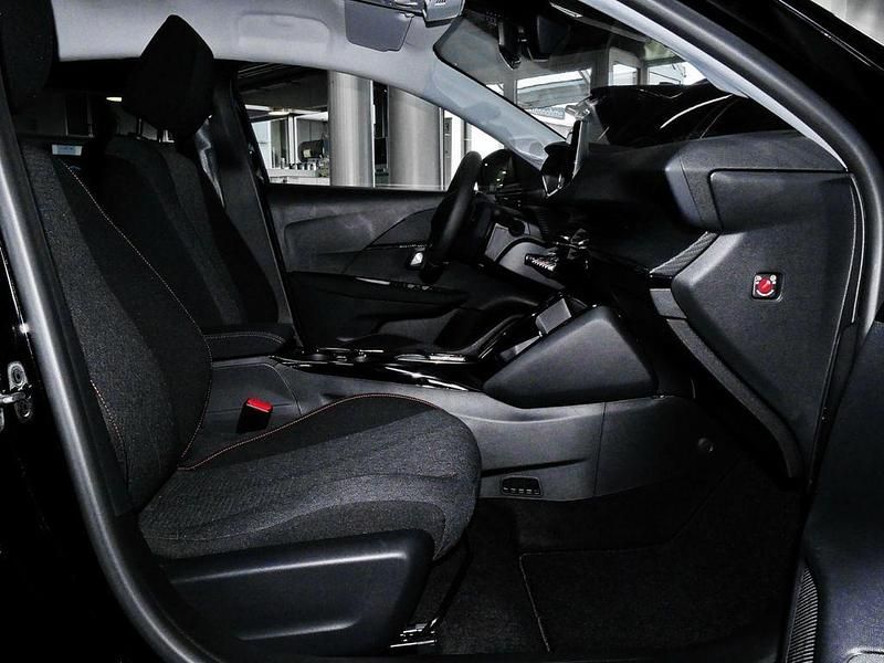 Neu Peugeot e-208 Business-Line 100 kW (136 PS) 2025 Schwarz Kleinwagen