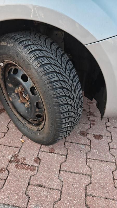 Gebraucht Ford Focus Ambiente 101 PS (74 kW) 2009 Silber Kombi