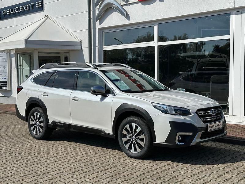 Neu Subaru Outback Platinum 169 PS (124 kW) 2025 Crystal white pearl SUV