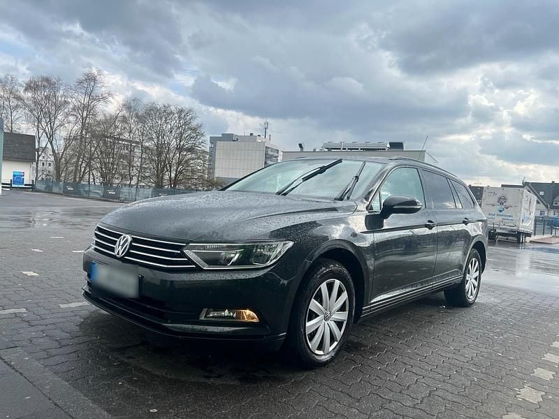Gebraucht VW Passat Trendline 2017 Braun Kombi