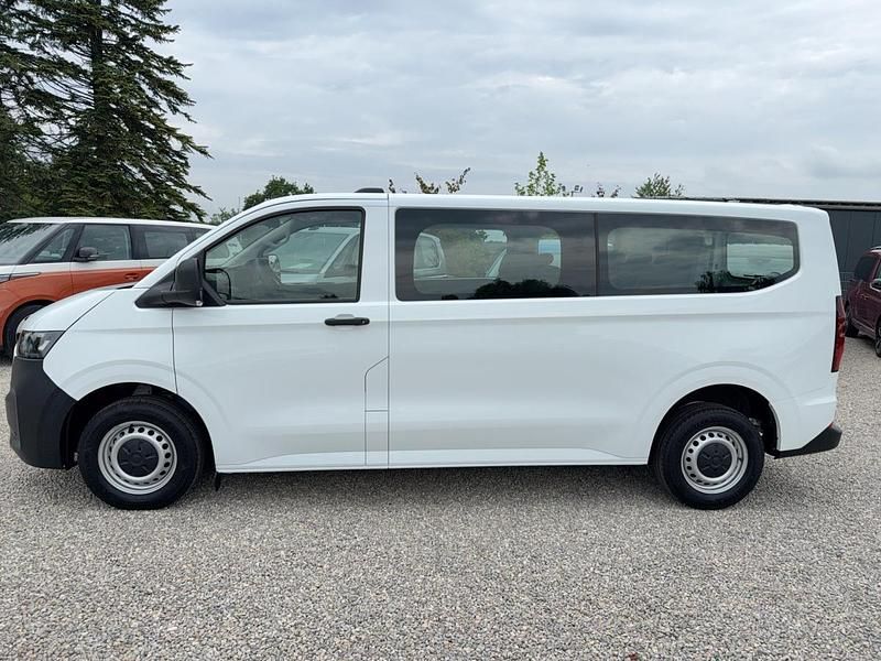 Neu VW T7 150 PS (110 kW) 2025 Clear white Van